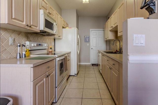 6130 Seminole Gardens Circle, Riviera Beach, FL 33418