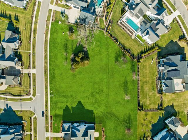 8159 Heirloom Blvd, College Grove, TN 37046