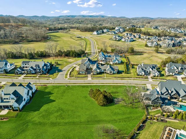 8159 Heirloom Blvd, College Grove, TN 37046