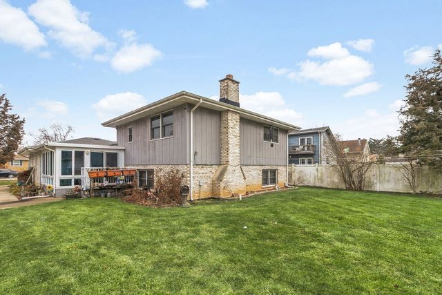 207 Hill Street, Willow Springs, IL 60480