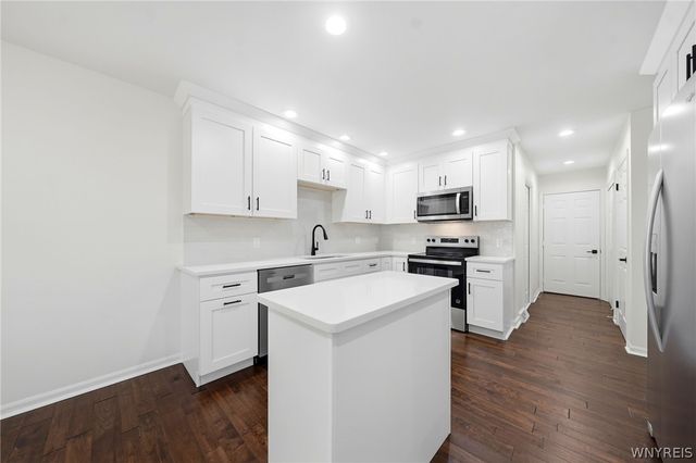 2850 Amsdell Road 42, Hamburg, NY 14075