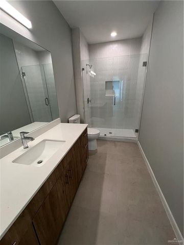 408 Sparrow Road 4, Weslaco, TX 78596