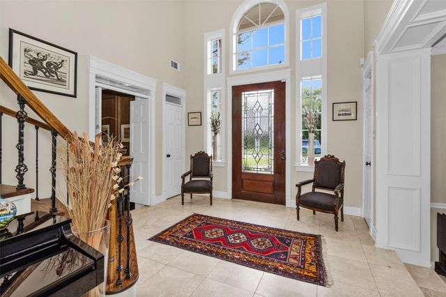 6 S Brokenfern Drive, The Woodlands, TX 77380