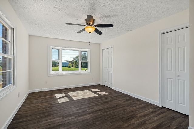 411 Allen Ferry Rd, Smithville, TN 37166