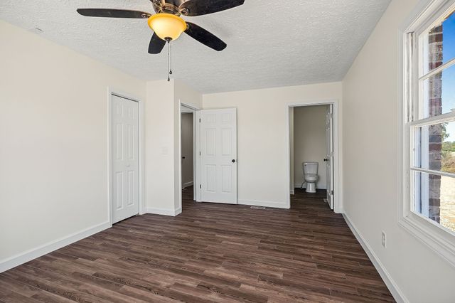 411 Allen Ferry Rd, Smithville, TN 37166