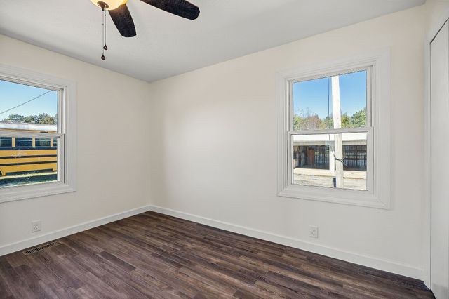 411 Allen Ferry Rd, Smithville, TN 37166