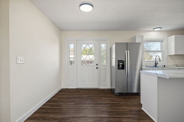 411 Allen Ferry Rd, Smithville, TN 37166