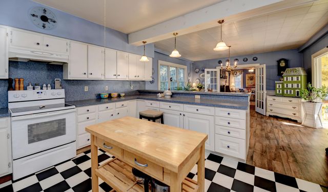 4274 Canyon Road, Granville, OH 43023