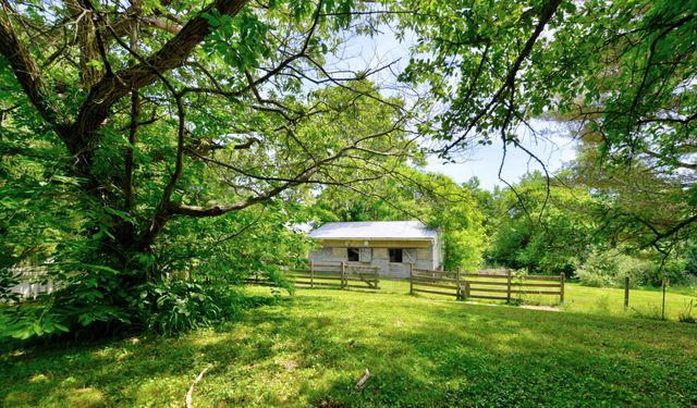 4274 Canyon Road, Granville, OH 43023