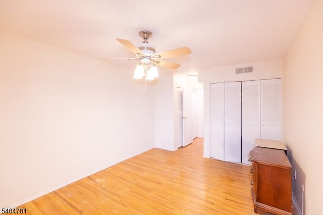 187 Evergreen 4B, Edison Twp., NJ 08837