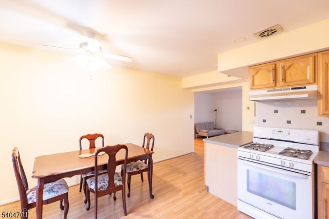 187 Evergreen 4B, Edison Twp., NJ 08837