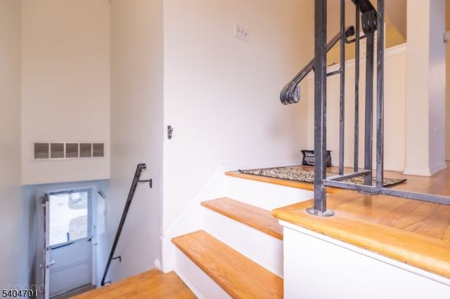 187 Evergreen 4B, Edison Twp., NJ 08837