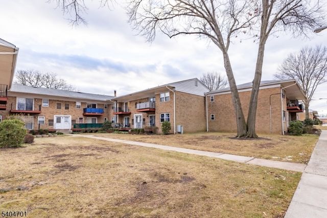 187 Evergreen 4B, Edison Twp., NJ 08837