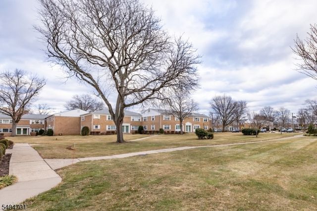 187 Evergreen 4B, Edison Twp., NJ 08837