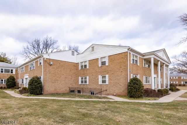 187 Evergreen 4B, Edison Twp., NJ 08837