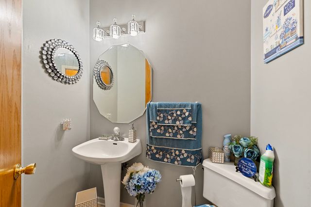 5121 Deblin Lane, Oak Lawn, IL 60453