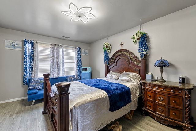 5121 Deblin Lane, Oak Lawn, IL 60453