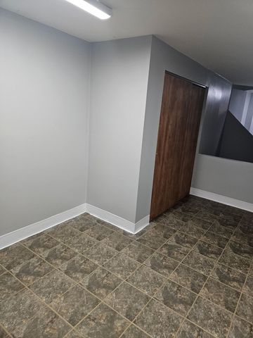 5121 Deblin Lane, Oak Lawn, IL 60453