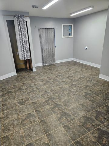 5121 Deblin Lane, Oak Lawn, IL 60453