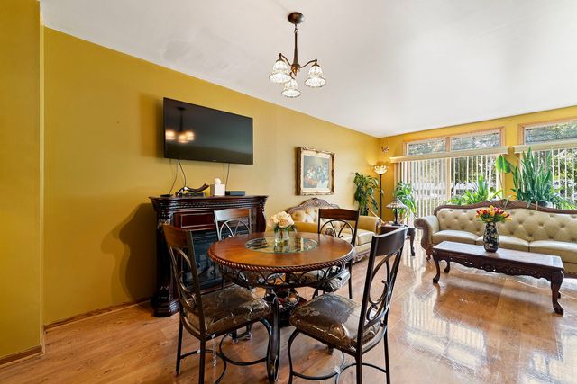 5121 Deblin Lane, Oak Lawn, IL 60453