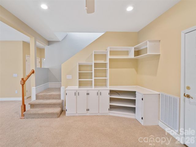 25 Ashefield Court, Hendersonville, NC 28791