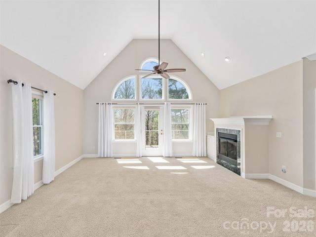 25 Ashefield Court, Hendersonville, NC 28791
