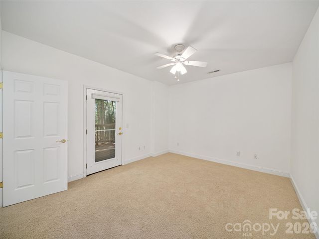 25 Ashefield Court, Hendersonville, NC 28791