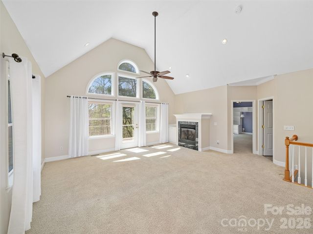 25 Ashefield Court, Hendersonville, NC 28791