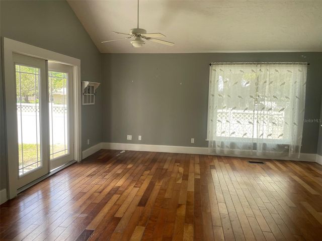 5419 9TH, Zephyrhills, FL 33542