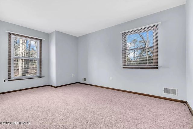1097 S Lakewood Farmingdale Road, Howell, NJ 07731