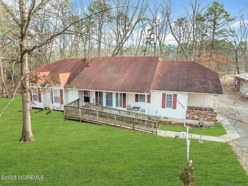 1097 S Lakewood Farmingdale Road, Howell, NJ 07731