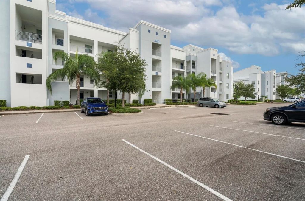 4741 CLOCK TOWER DRIVE 203, Kissimmee, FL 34746