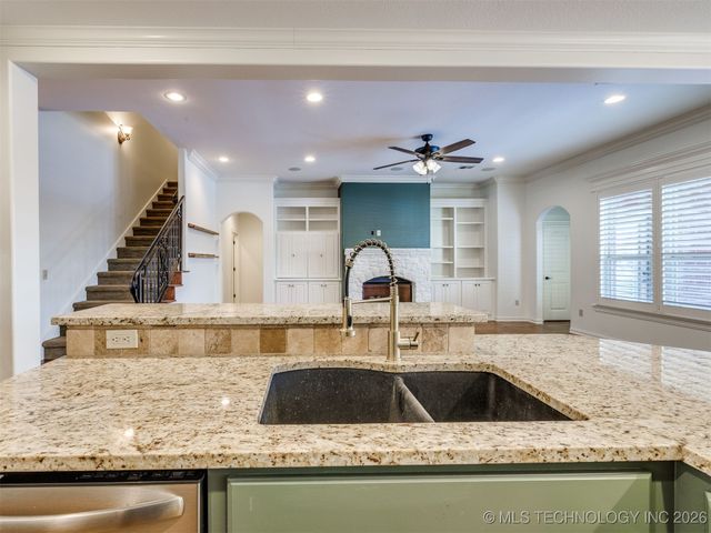 11328 S 75th Avenue E, Bixby, OK 74008