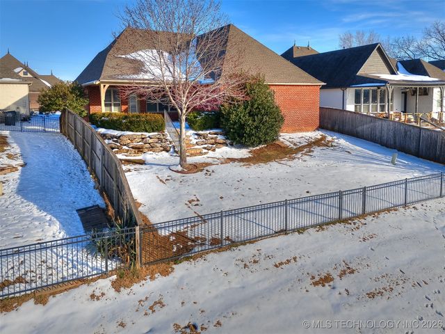 11328 S 75th Avenue E, Bixby, OK 74008