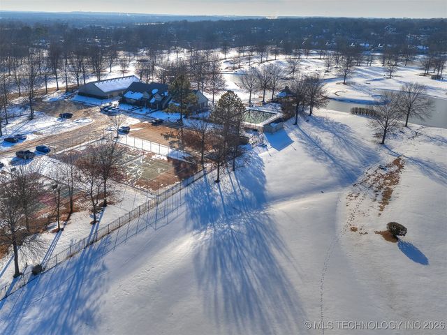 11328 S 75th Avenue E, Bixby, OK 74008