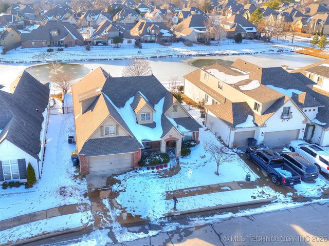 11328 S 75th Avenue E, Bixby, OK 74008