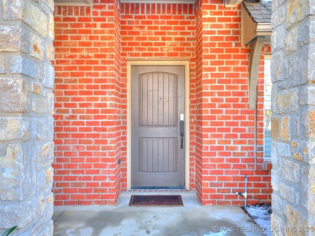 11328 S 75th Avenue E, Bixby, OK 74008