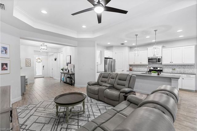 19763 Coconut Harbor CIR, Fort Myers, FL 33908