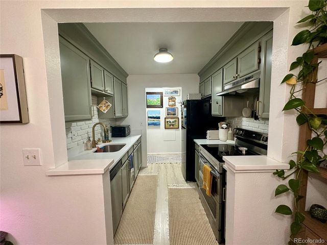 10920 W Florida Ave 415, Lakewood, CO 80232