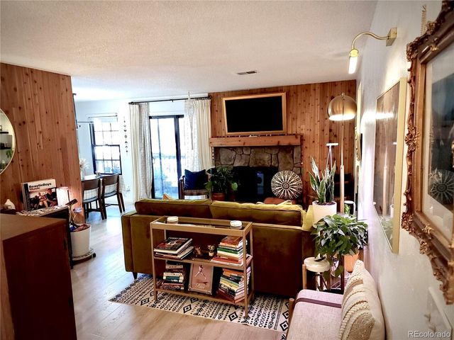 10920 W Florida Ave 415, Lakewood, CO 80232