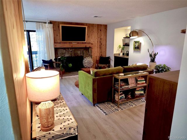 10920 W Florida Ave 415, Lakewood, CO 80232