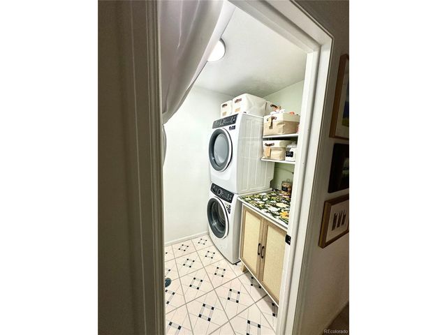 10920 W Florida Ave 415, Lakewood, CO 80232