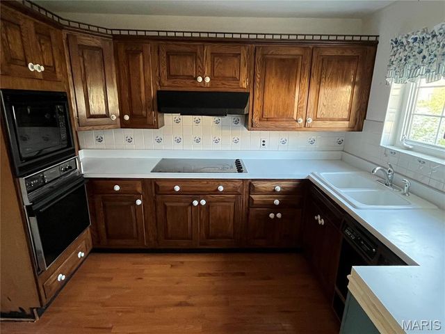 3821 Upton Street, St Louis, MO 63116