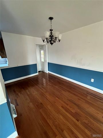 3821 Upton Street, St Louis, MO 63116