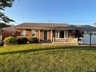 3821 Upton Street, St Louis, MO 63116