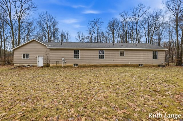 17066 Amber Way, Sand Lake, MI 49343