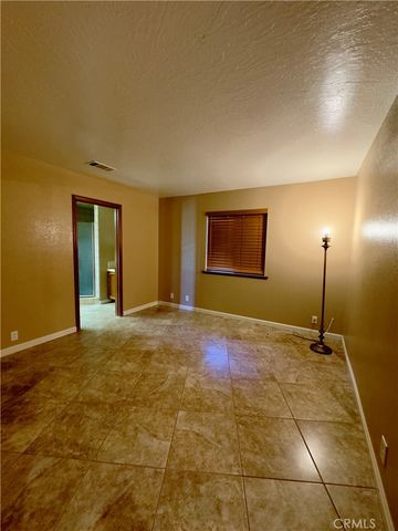 12930 Golf Course Drive, Victorville, CA 92395