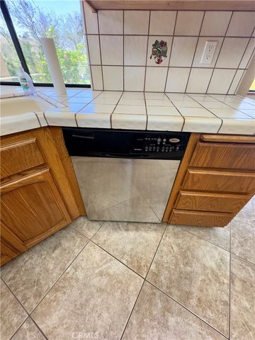 12930 Golf Course Drive, Victorville, CA 92395