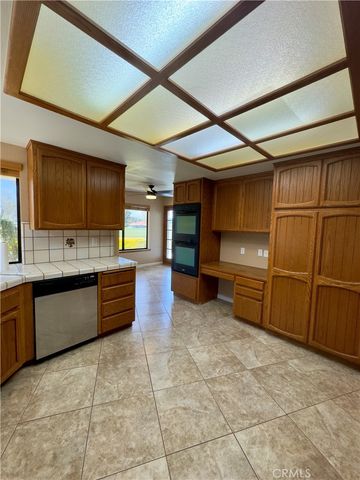 12930 Golf Course Drive, Victorville, CA 92395