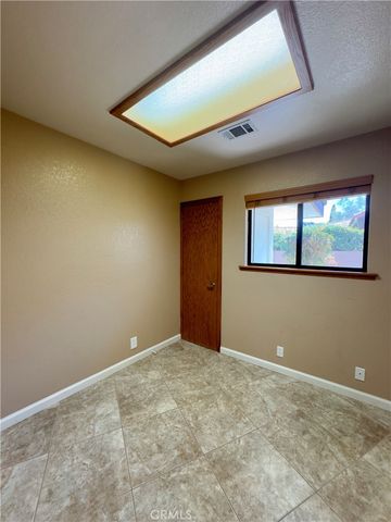 12930 Golf Course Drive, Victorville, CA 92395